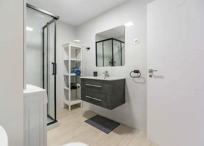 118 - Modern Beachfront * Фуэнхирола