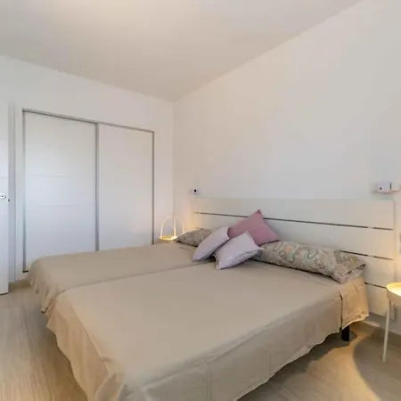 Apartamento 118 - Modern Beachfront Fuengirola