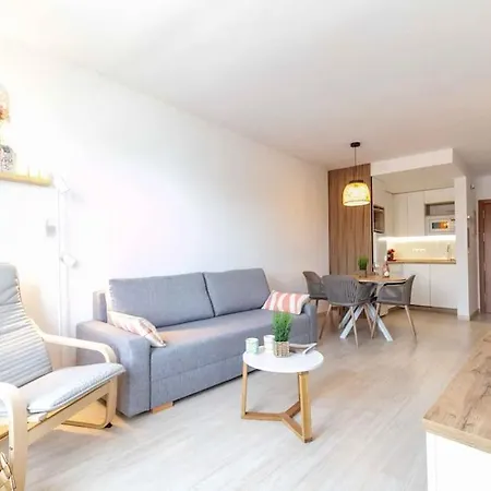 118 - Modern Beachfront