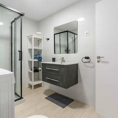 118 - Modern Beachfront * Fuengirola