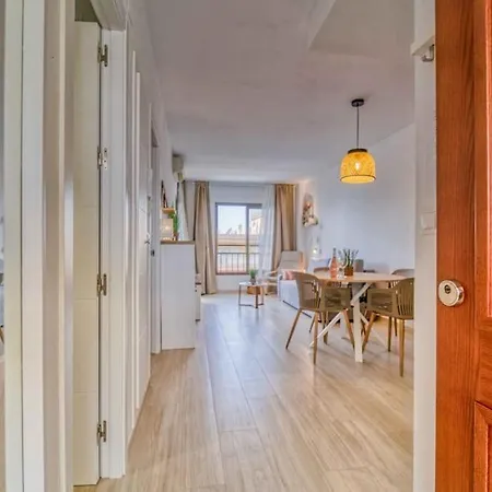 118 - Modern Beachfront