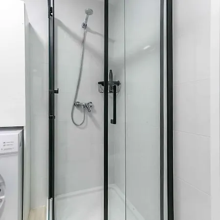 118 - Modern Beachfront *