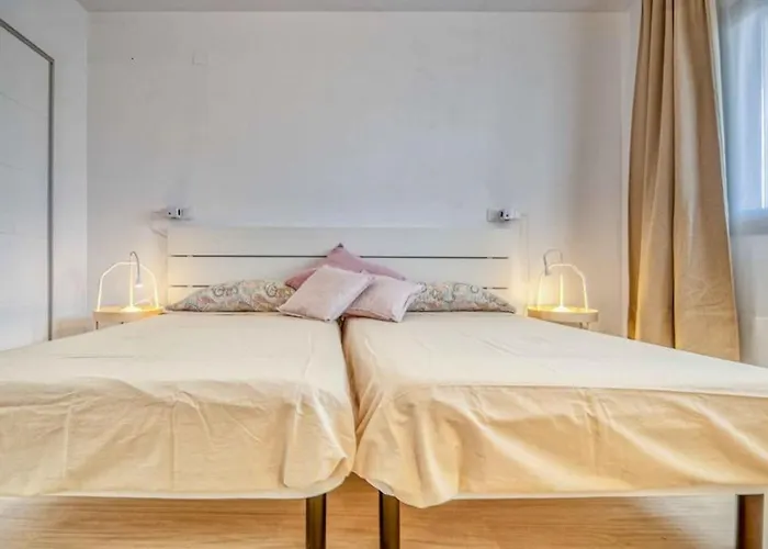 118 - Modern Beachfront Fuengirola