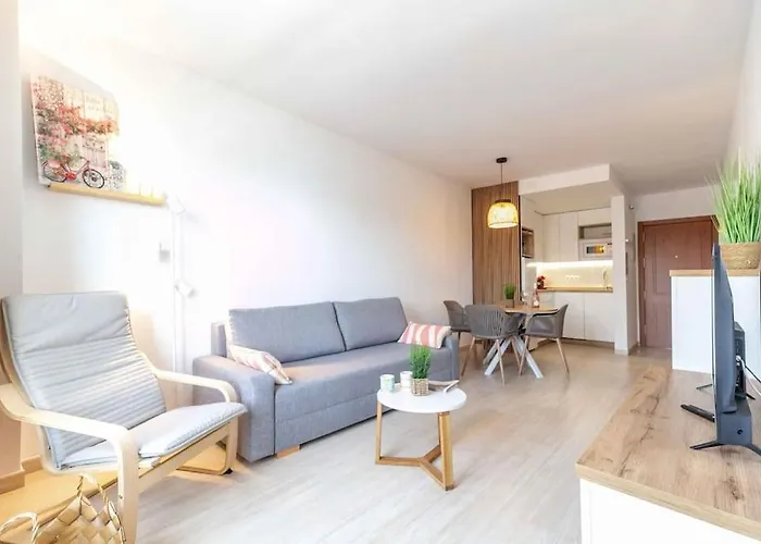 118 - Modern Beachfront