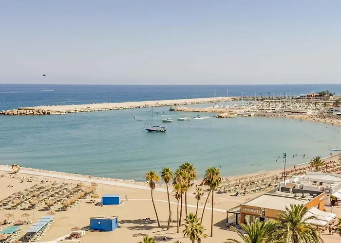 118 - Modern Beachfront